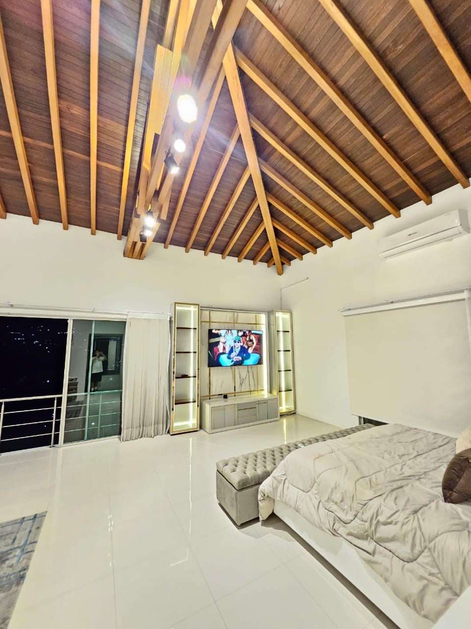 Exclusiva Residencia de Diseño en el Corazón de Laureles